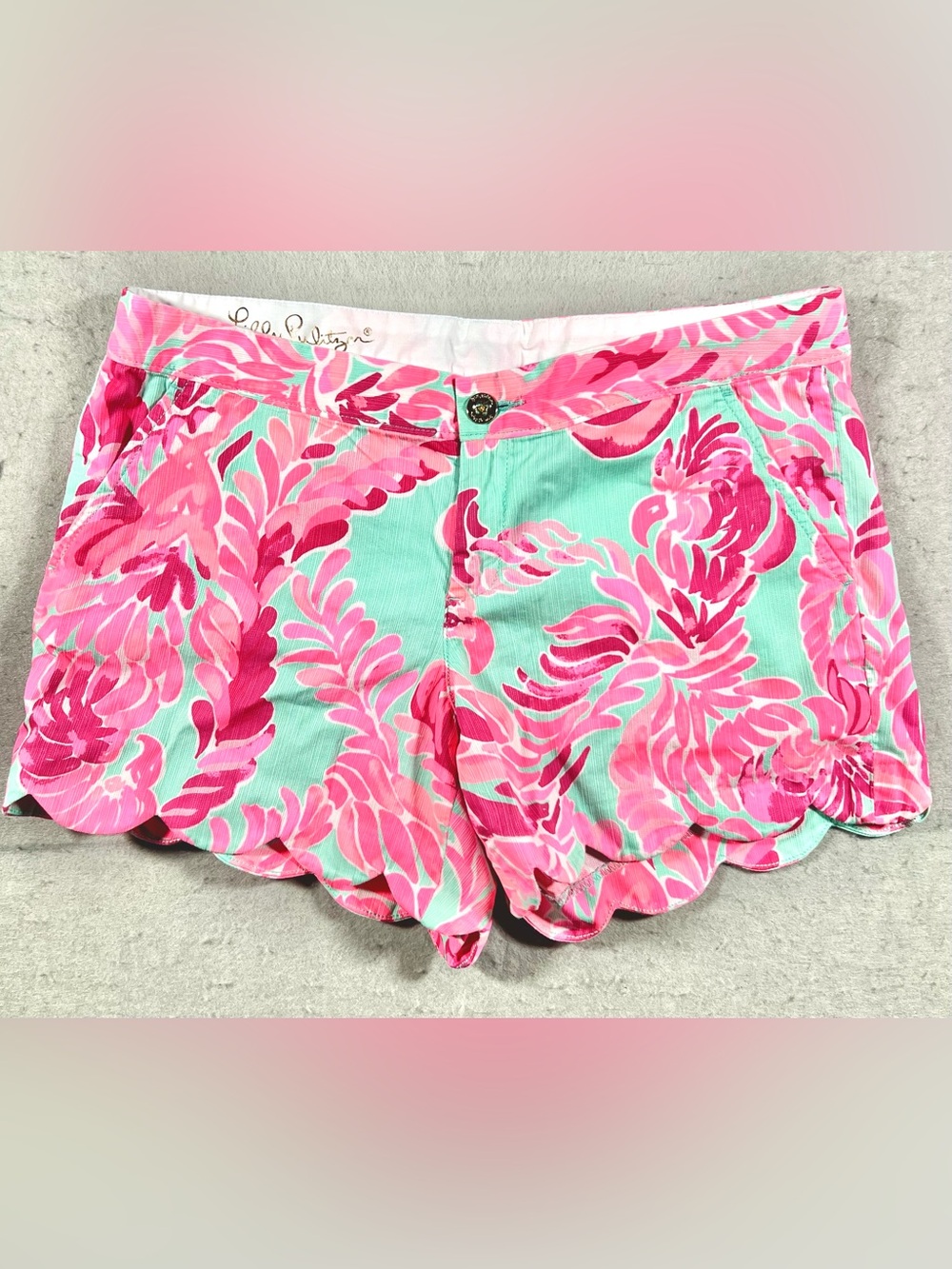 Lilly Pulitzer Women’s 8 Buttercup Shorts Pink Floral Scallop Hem Cotton